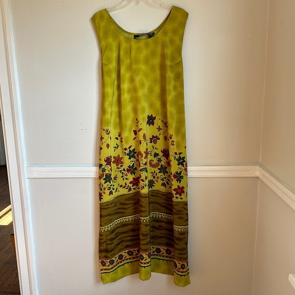 3/$20 💥 Mlle Gabriel Vintage Maxi Dress Chartreuse Floral Print w/ Cinched Waist - Picture 17 of 17